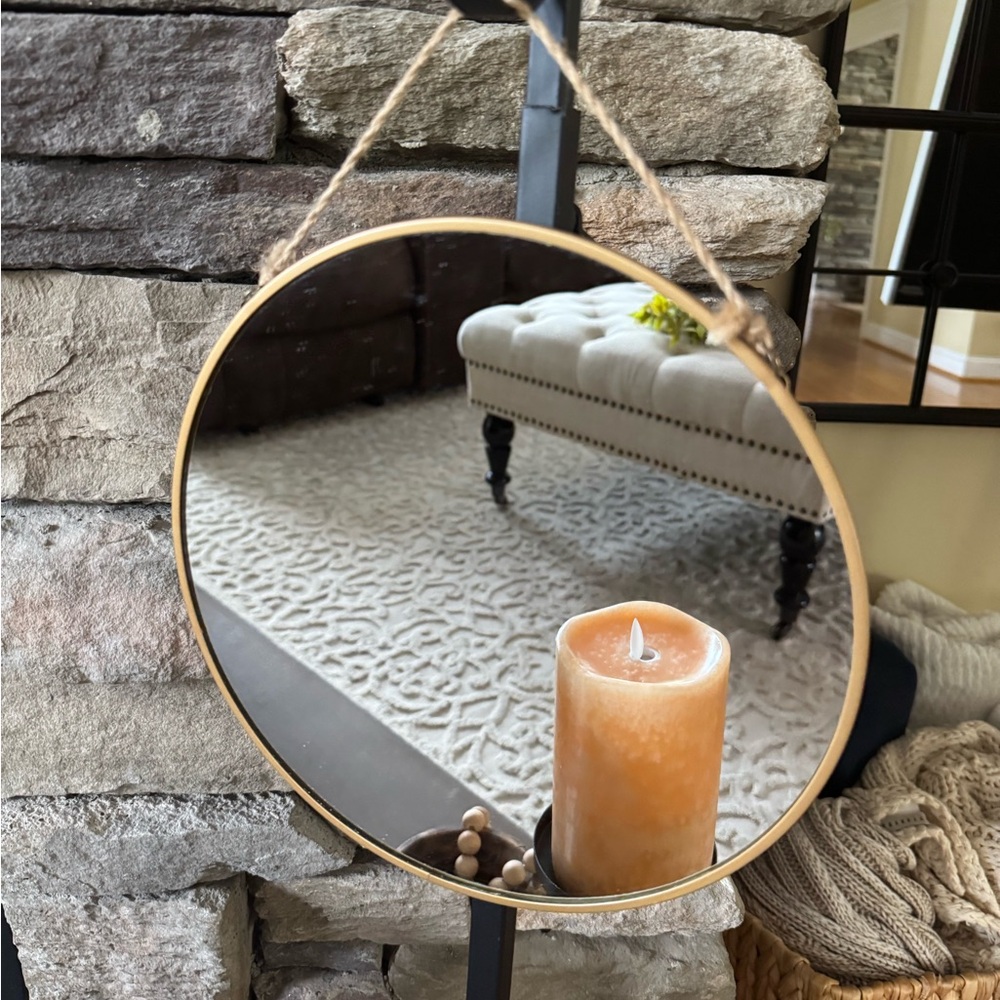 Round Mirror with Gold Frame